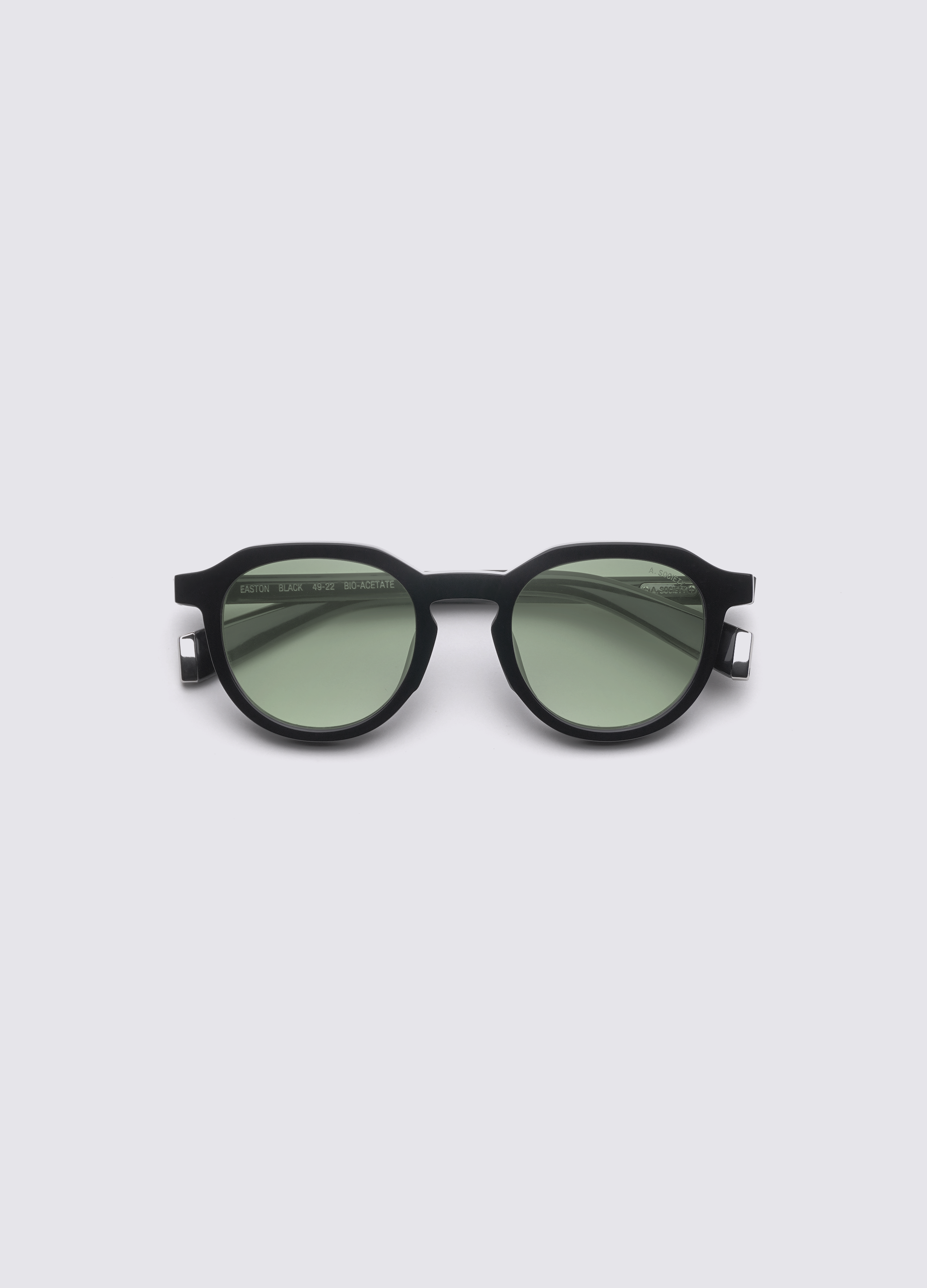 EASTON_BLACK_LIGHTGREENCOSMETIC