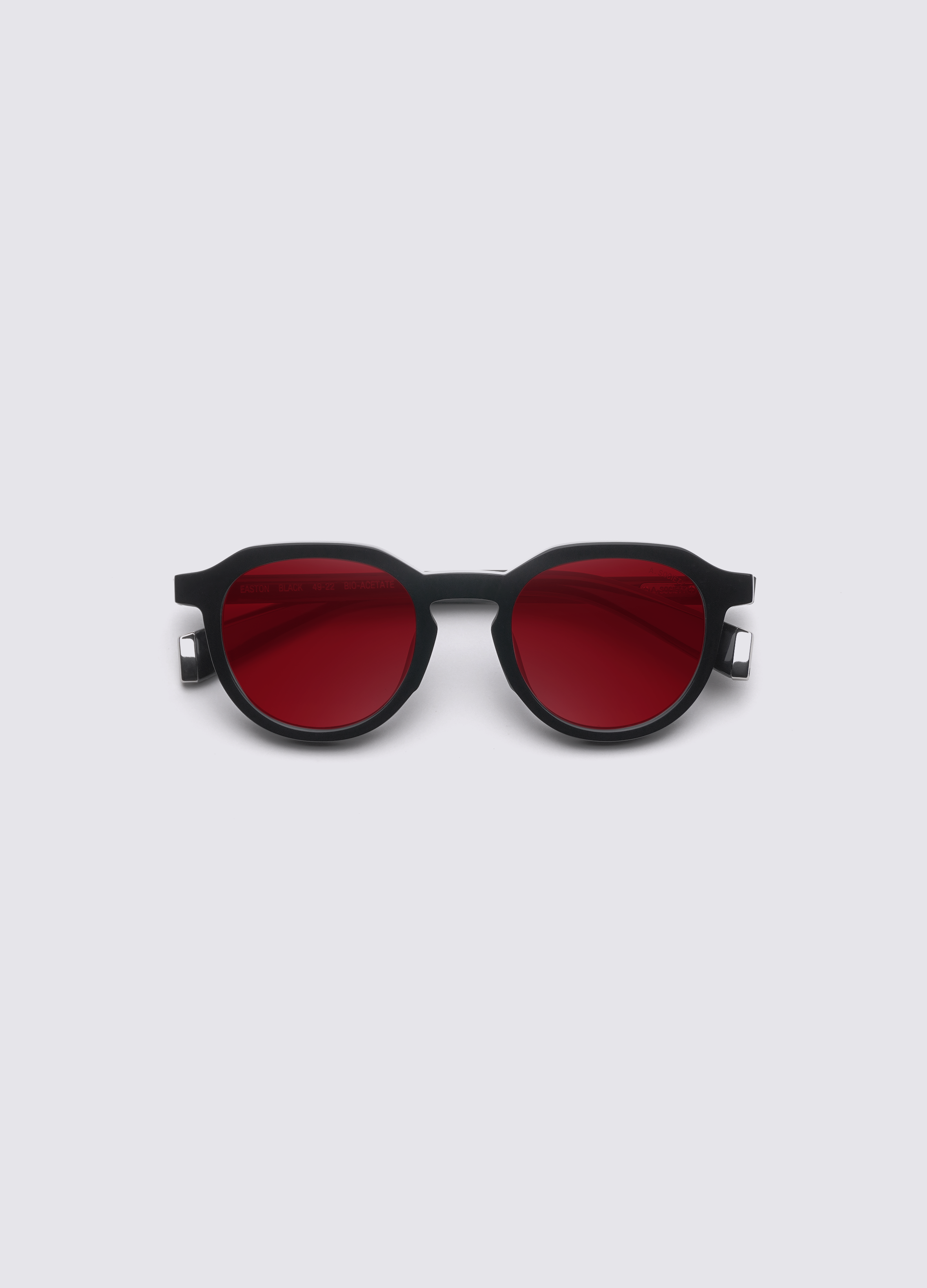 EASTON_BLACK_REDCOSMETIC