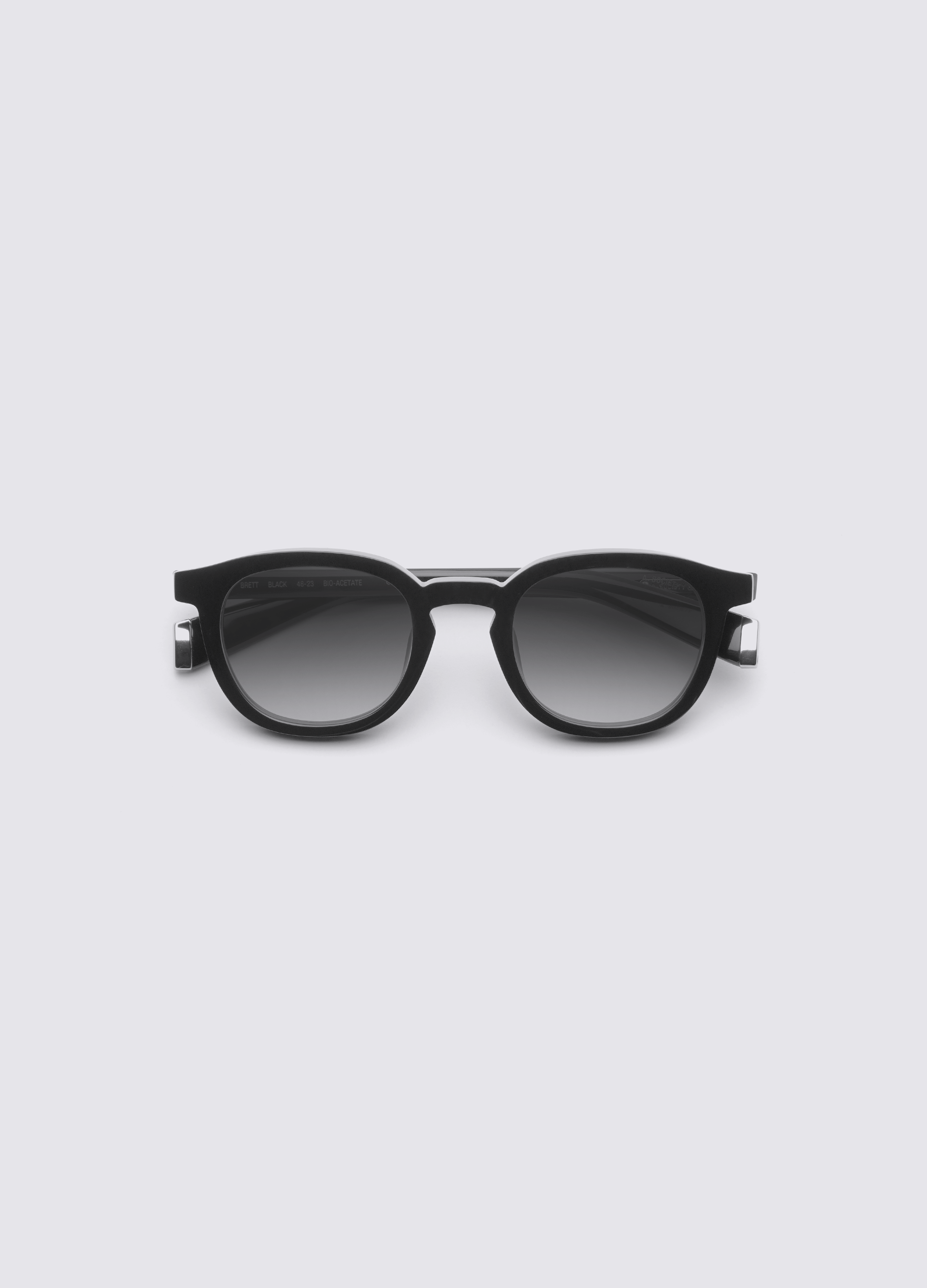 BRETT_BLACK_GREYGRADIENT