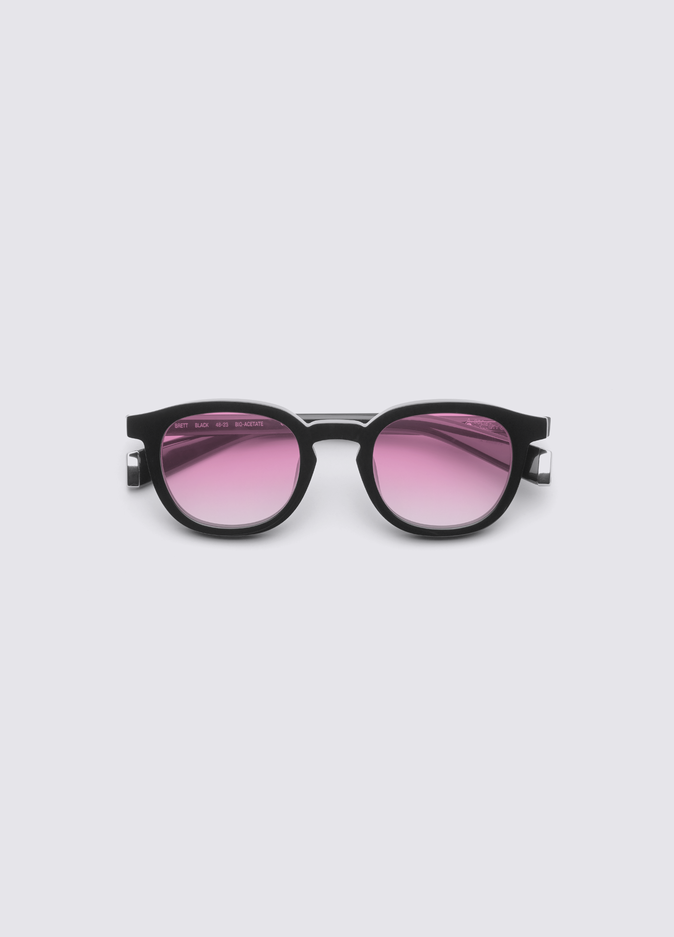 BRETT_BLACK_PINKGRADIENT